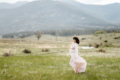 maternity photos moraine field colorado