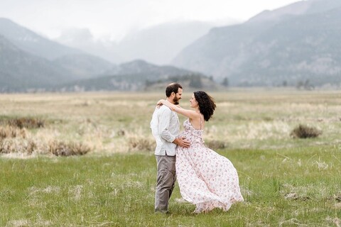 maternity photos moraine field colorado