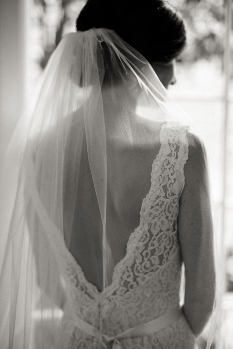 Maggi Bridal veil. Coordination by Kast Events at the Chapel Hill Carriage House. Photo by Caroline Lima.