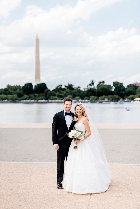 Bride and groom photos at the Jefferson Memorial in DC