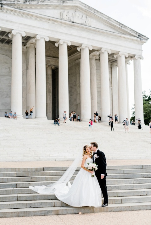 Bride and Groom at the Jefferson Memorial DC